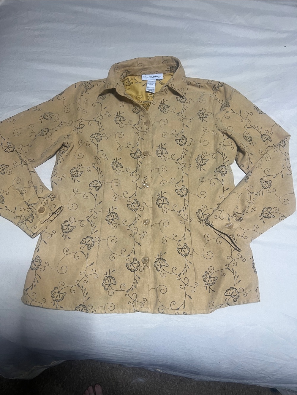 Sag Harbor Men's Tan Floral Button-Up Shirt
